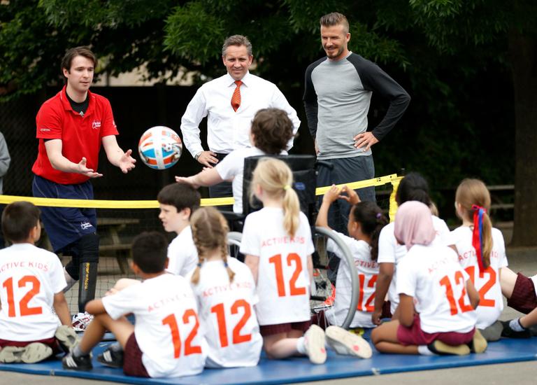 David Beckham promove Jogos Paraolímpicos