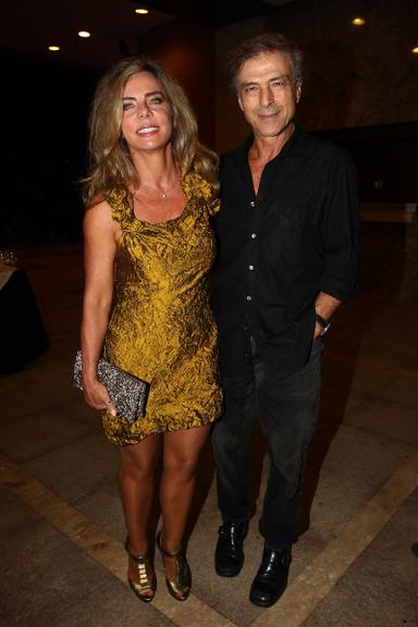 Bruna Lombardi e Carlos Alberto Riccelli estão juntos há mais de 30 anos, mas nunca se casaram oficialmente. Eles têm um filho chamado Kim, de 30 anos
