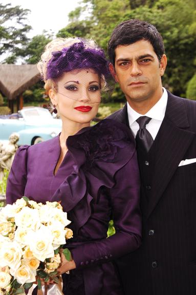 Cristina (Flávia Alessandra) e Rafael (Eduardo Moscovis) de 'Alma Gêmea'