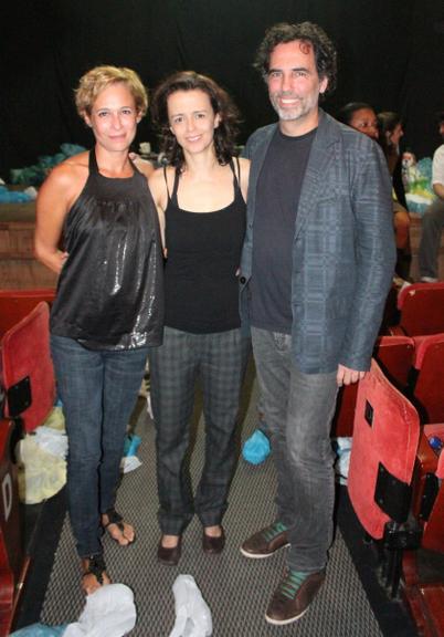 Andréa Beltrão com o marido Maurício Farias e Dani Barros