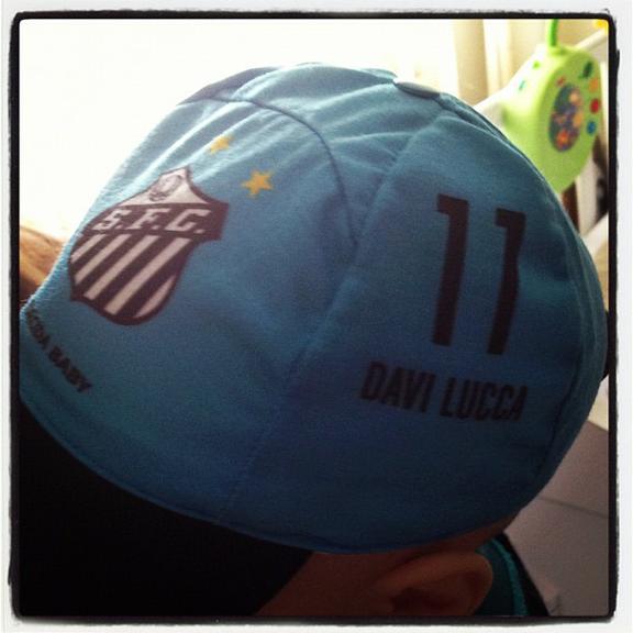 Davi Lucca (filho de Neymar) tem boné personalizado