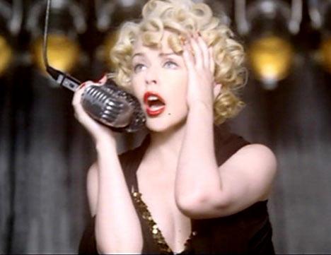 Kylie Minogue também se inspirou em Marilyn Monroe para compor um de seus looks