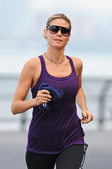 Heidi Klum cuida da boa forma em Nova York, nos Estados Unidos