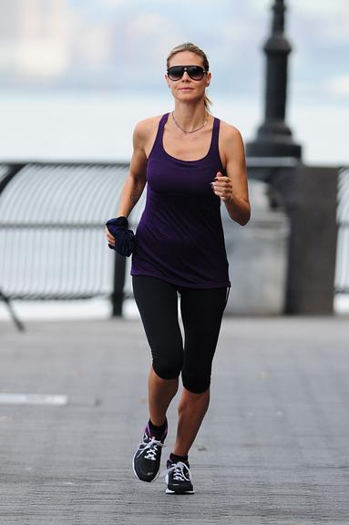 Heidi Klum cuida da boa forma em Nova York, nos Estados Unidos