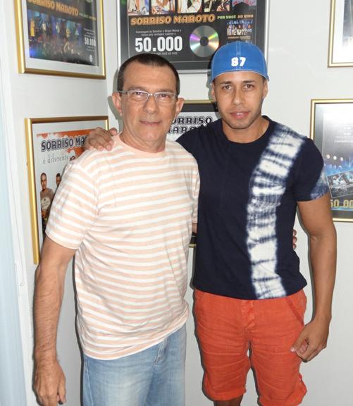 Cris Oliveira (Sorriso Maroto) e o pai Sergio Monza