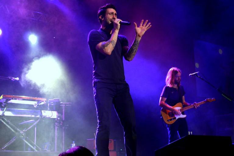 Maroon 5 agita a noite de sábado no Rio de Janeiro