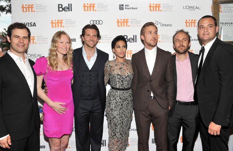 Bradley Cooper, Eva Mendes, Ryan Gosling entre diretores e produtores de 'The Place Beyond The Pines' 