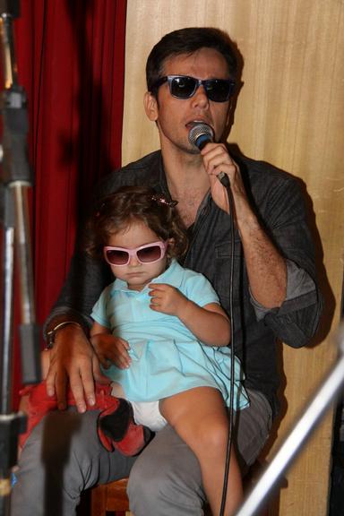 Otaviano Costa com a filha Olívia