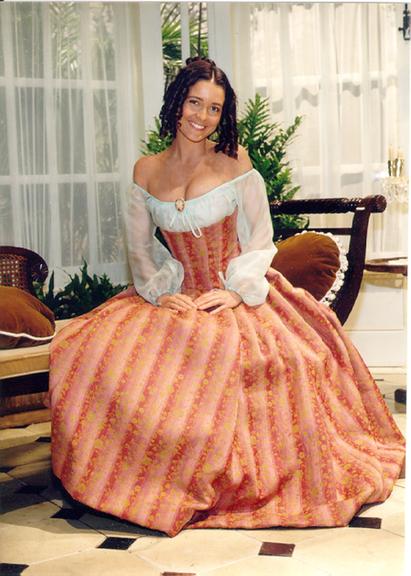 Claudia Abreu como Olívia, em 'Força de um Desejo'