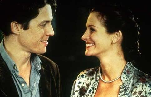 Julia Roberts com Hugh Grant em 'Um Lugar Chamado Notting Hill' (1999)
