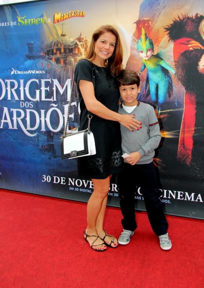 Nívea Stelmann e o filho, Miguel