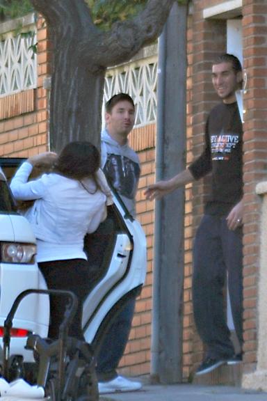 Lionel Messi leva Thiago à casa de amigo de clube, em Barcelona