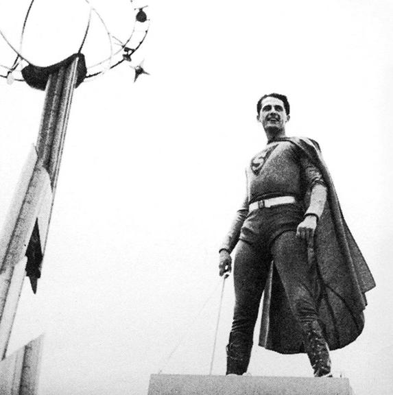 Ray Middleton foi o primeiro ator contratado pela DC Comics para interpretar o Superman, em um evento de 1940
