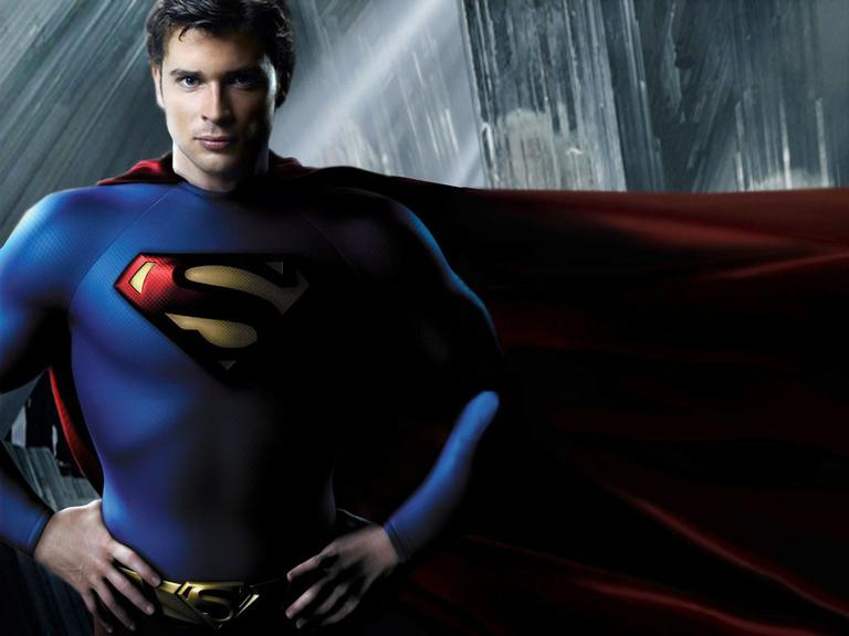 Tom Welling virou o Clark Kent de Smallville
