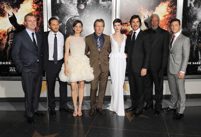 Christopher Nolan, Tom Hardy, Marion Cotillard, Gary Oldman, Anne Hathaway, Christian Bale, Morgan Freeman e Joseph Gordan-Levitt  na première de 'Batman - O Cavaleiro das Trevas Ressurge'