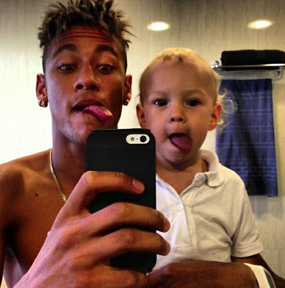 Neymar e o pequeno Davi Lucca