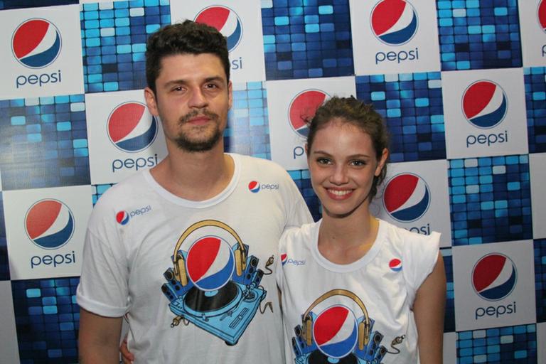 Felipe Solari e Laura Neiva