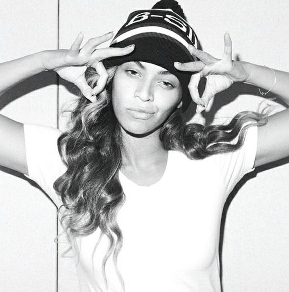 Beyoncé - @baddiebey