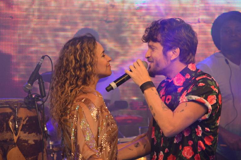 Daniela Mercury canta com Saulo Fernandes em Salvador