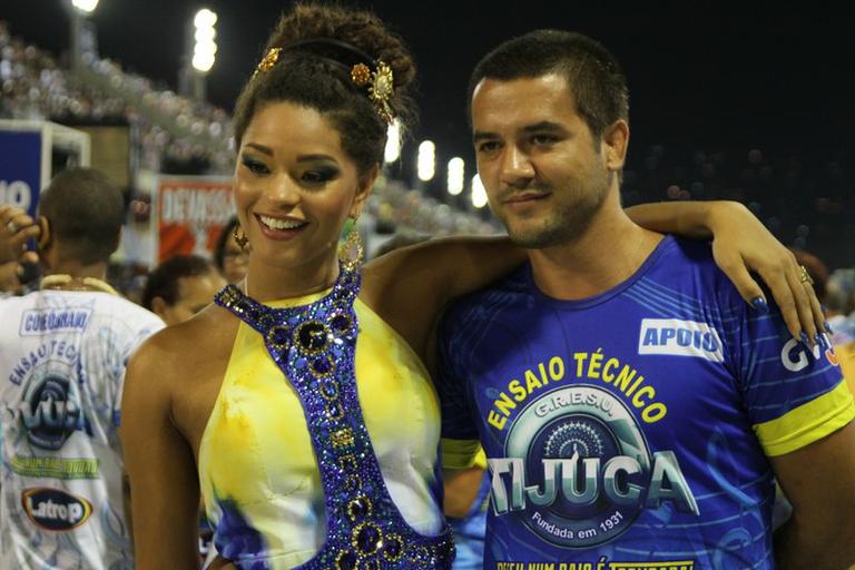 Juliana Alves com o namorado, Guilherme Duarte