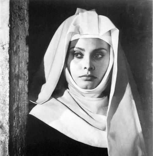 Sophie Loren em 'White Sister'