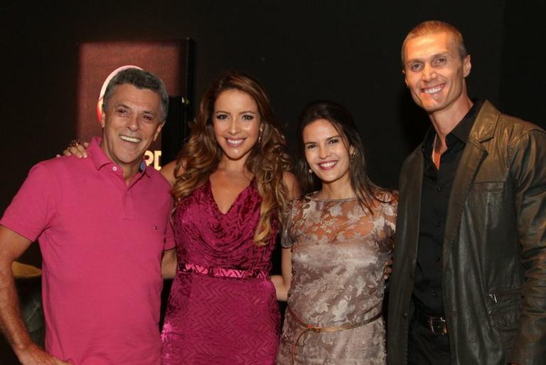 Raymundo de Souza, Renata Domínguez, Raquel Nunes e André Segatti