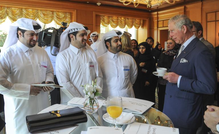 Príncipe Charles vai a centro tecnológico no Catar