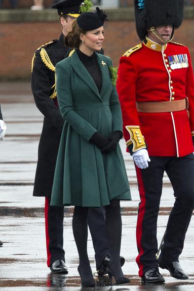 Kate Middleton e príncipe William vão à evento do dia de St. Patrick na Inglaterra