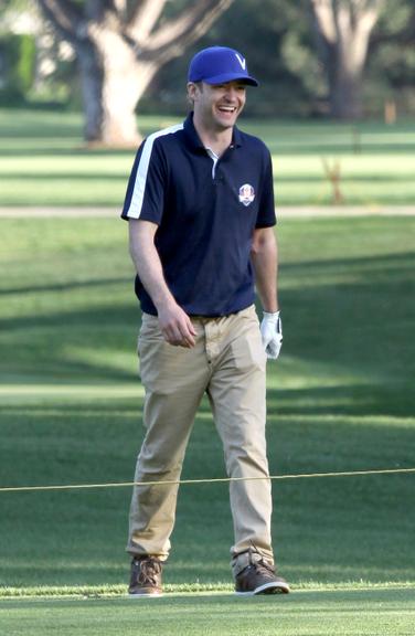 Justin Timberlake pratica golfe na Califórnia 