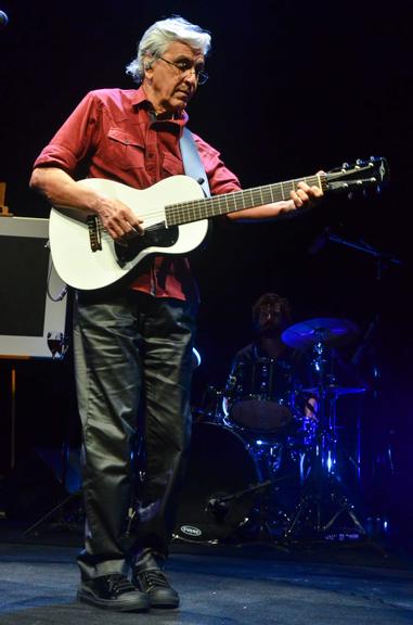 Caetano Veloso canta em São Paulo