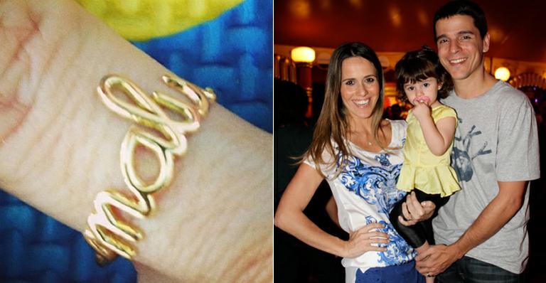 Veja 10 famosas que usam joias com os nomes dos filhos, como Carol Celico