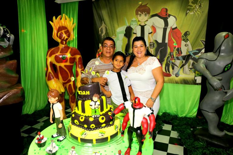 Zeca Pagodinho celebra o aniversário do neto