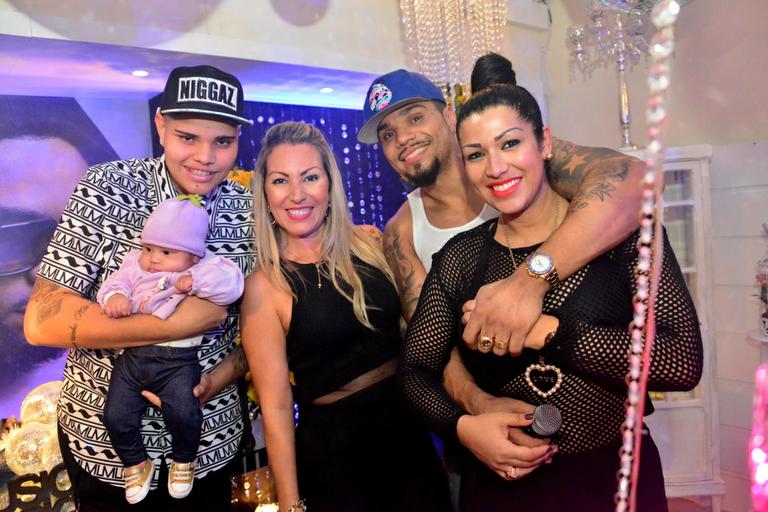 Naldo Benny e família em festa no Rio