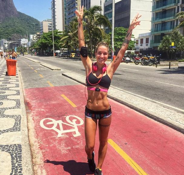 Musa fitness: inspire-se nos looks de academia da blogueira Gabriela Pugliesi
