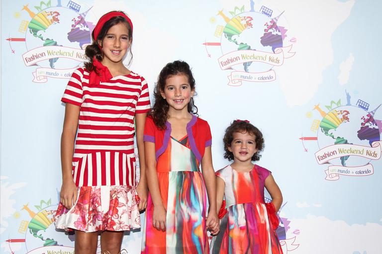 Rodrigo Faro curte feira de moda infantil ao lado da família