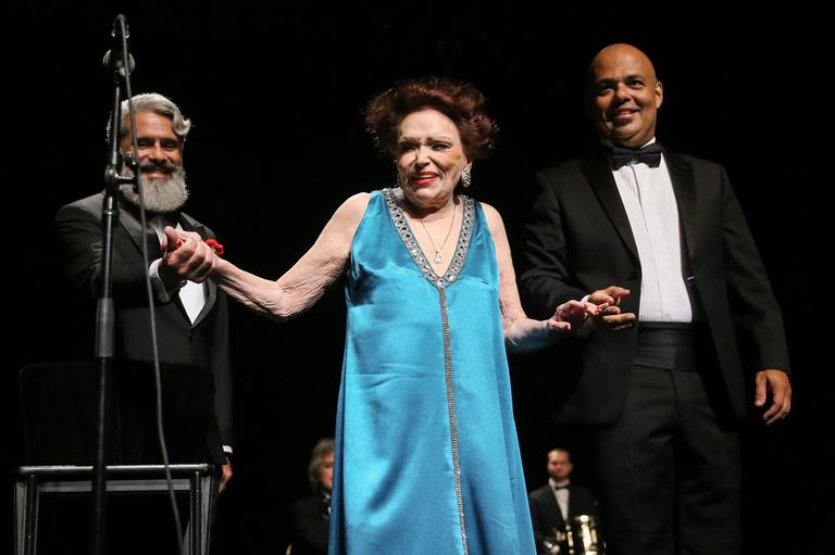 Bibi Ferreira comemora 75 anos de carreira