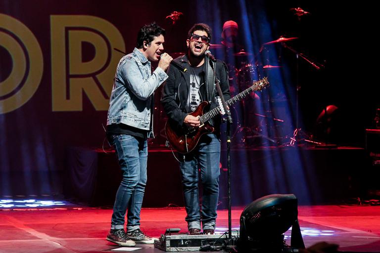 Rogério Flausino e Wilson Sideral cantam Cazuza em novo show
