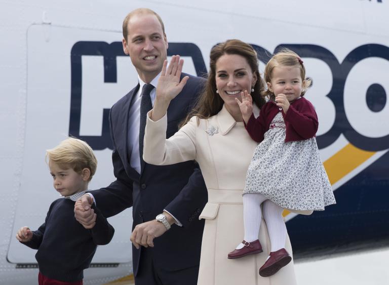 Príncipe George, príncipe William, Kate Middleton e princesa Charlotte