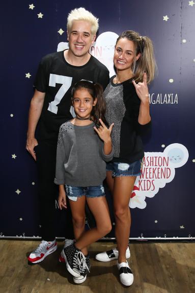 Rogério Flausino com a esposa Ludmila e a filha Nina