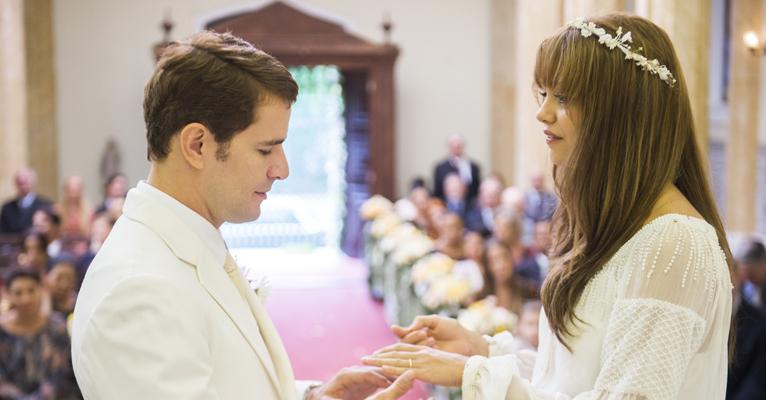 Sophie Charlotte e Daniel de Oliveira gravam cena de casamento