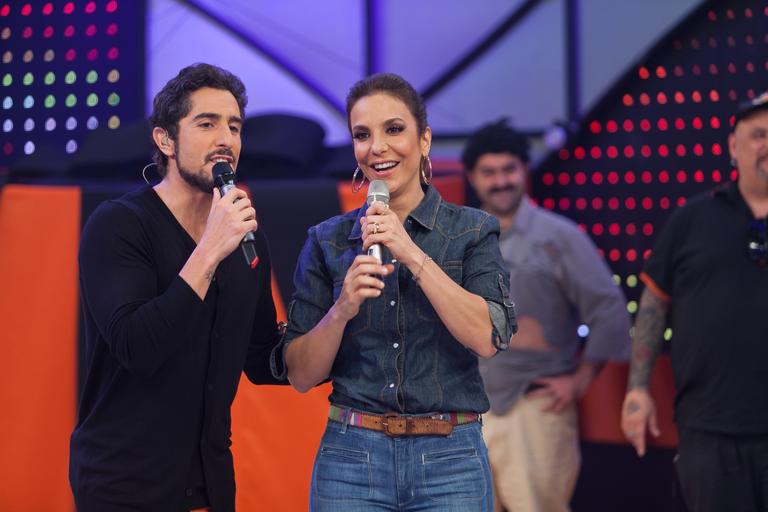 Marcos Mion e Ivete Sangalo dividem o palco do Legendários em 2012