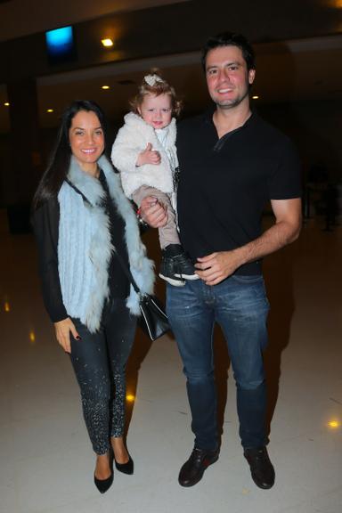 Mônica Carvalho e Alaor com a filha, Valentina