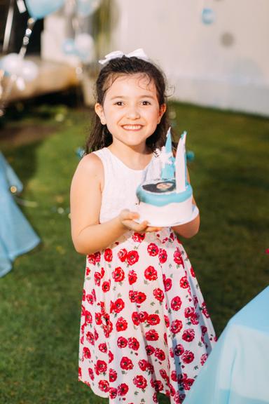 Sidney Oliveira festeja o aniversário da filha caçula