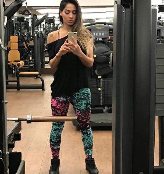 Musa fitness: Inspire-se nos looks de academia de Mayra Cardi