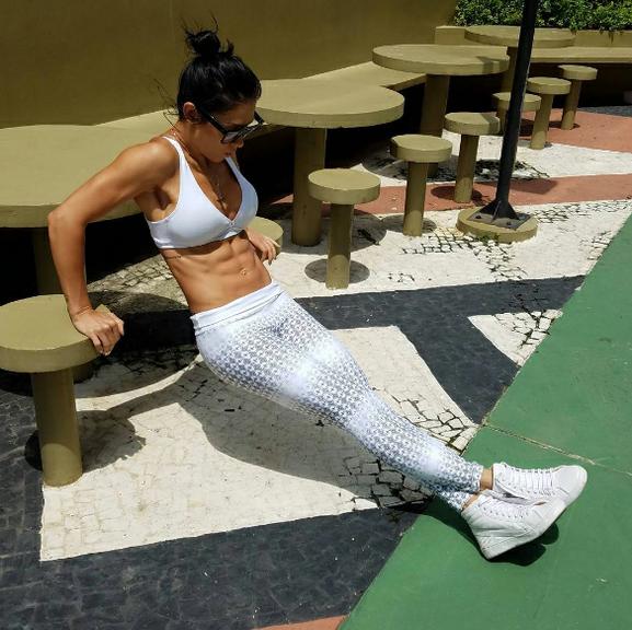 Inspire-se nos looks da musa fitness Bella Falconi