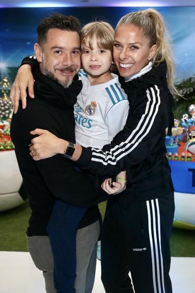 Adriane Galisteu comemora o aniversário do filho em SP