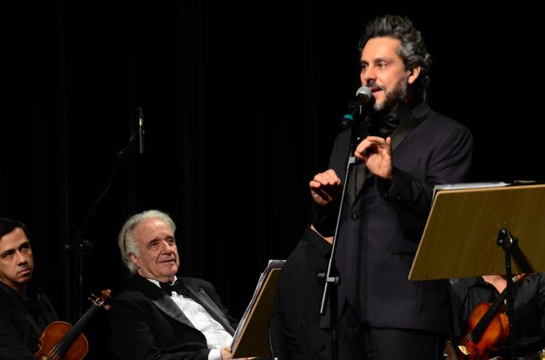 Alexandre Nero participa de concerto com João Carlos Martins