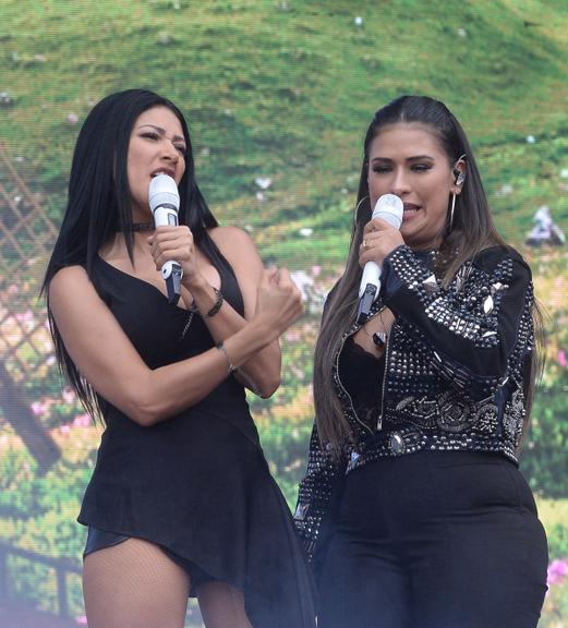 Simone e Simaria se apresentam no Villa Mix Festival São Paulo