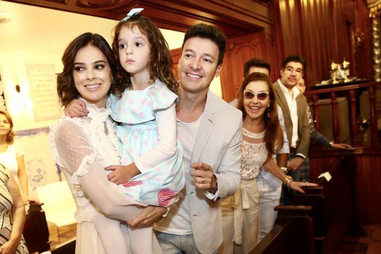 Rodrigo Faro, Vera Viel e filhas