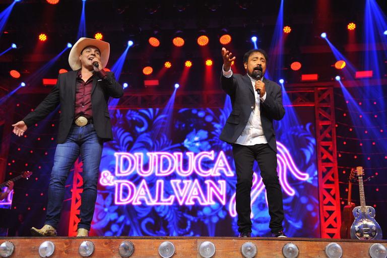Duduca e Dalvan celebram 40 anos de carreira 